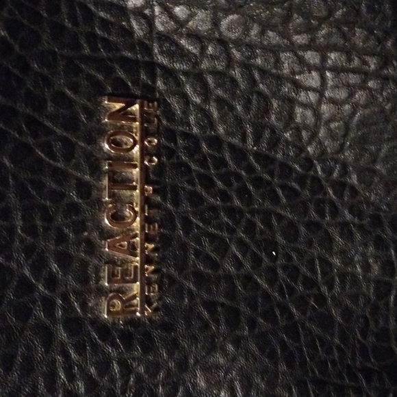 Kenneth Cole purse - Picture 2 of 6